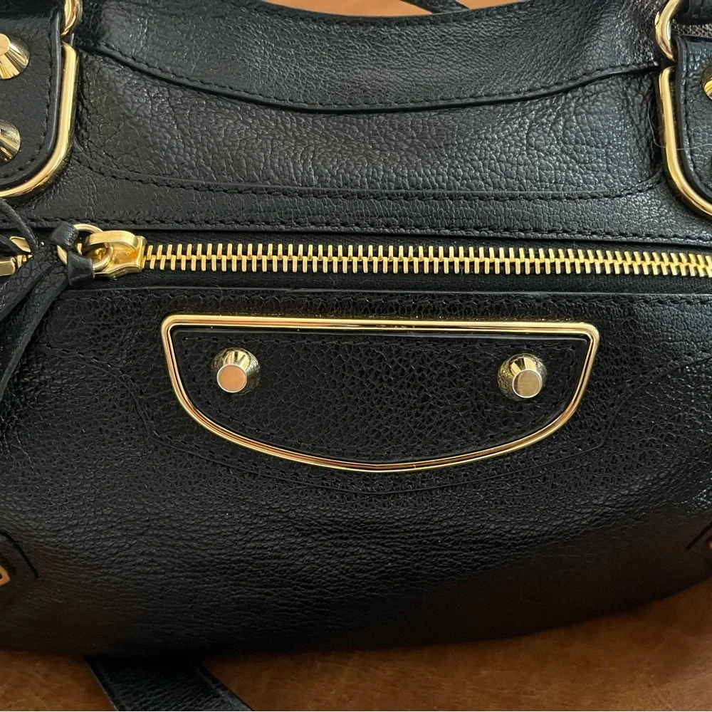 Balenciaga Black Shoulder Bag with Gold Accents - Picture 4 of 16